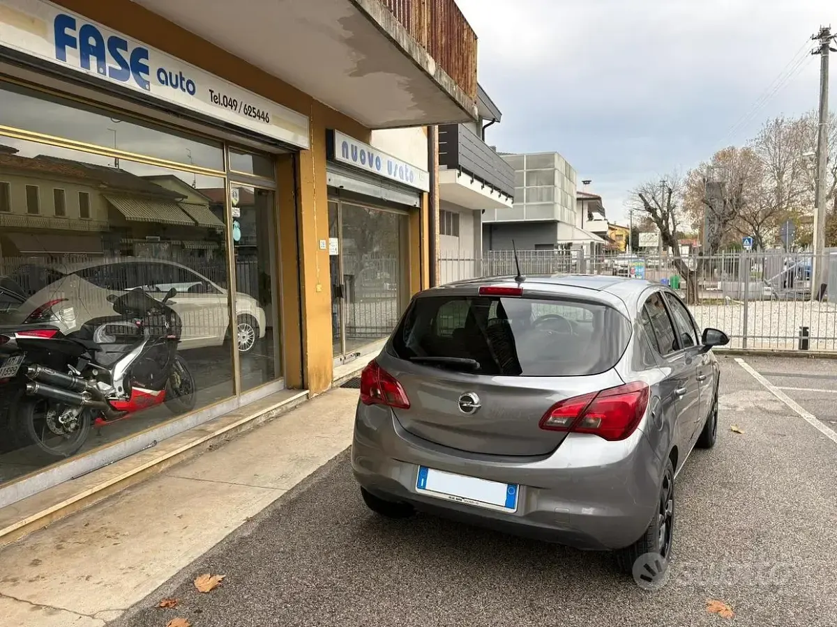 Usata Opel Corsa 69 CV (50 kW) 2019 Grigio Utilitaria