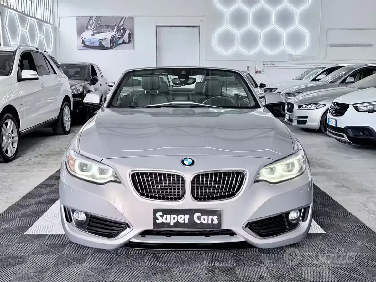 Usata BMW 218 Luxury Line 150 CV (110 kW) 2018 Marrone Cabrio
