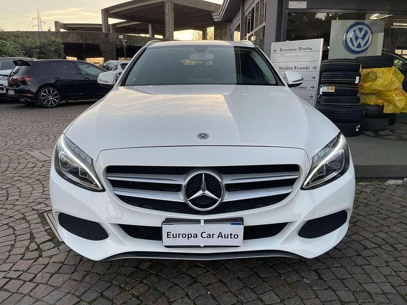 Usata Mercedes C220 Premium 170 CV (125 kW) 2018 Bianco Station wagon