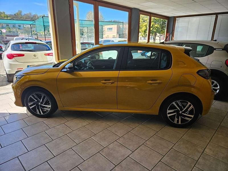 Usata Peugeot 208 Active 75 CV (55 kW) 2023 Giallo Utilitaria