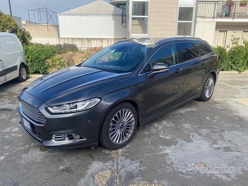 Usata Ford Mondeo Titanium 150 CV (110 kW) 2015 Grigio Station wagon