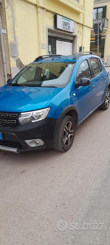 Usata Dacia Sandero 90 CV (66 kW) 2018 Blu Berlina