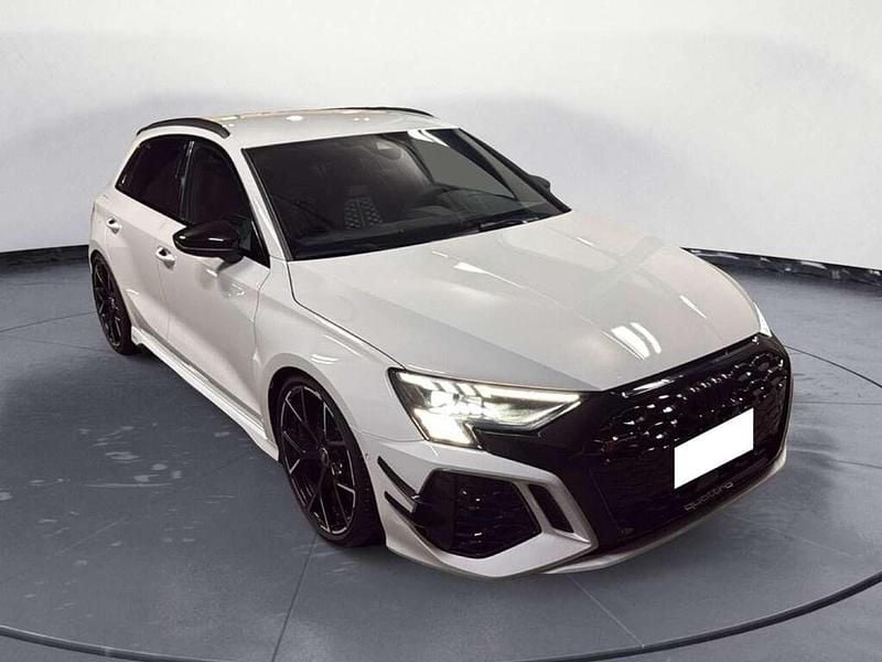 Usata Audi RS3 400 CV (294 kW) 2022 Alpinweiss iii pastello Berlina