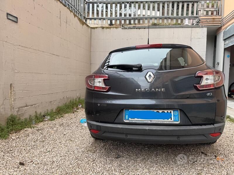 Usata Renault Mégane GrandTour 110 CV (80 kW) 2011 Grigio Station wagon