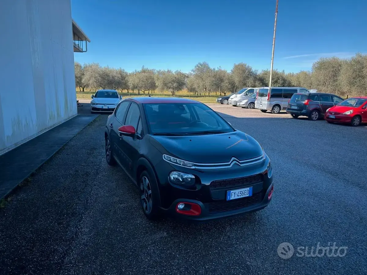 Usata Citroën C3 PureTech 110 CV (80 kW) 2019 Night black Utilitaria