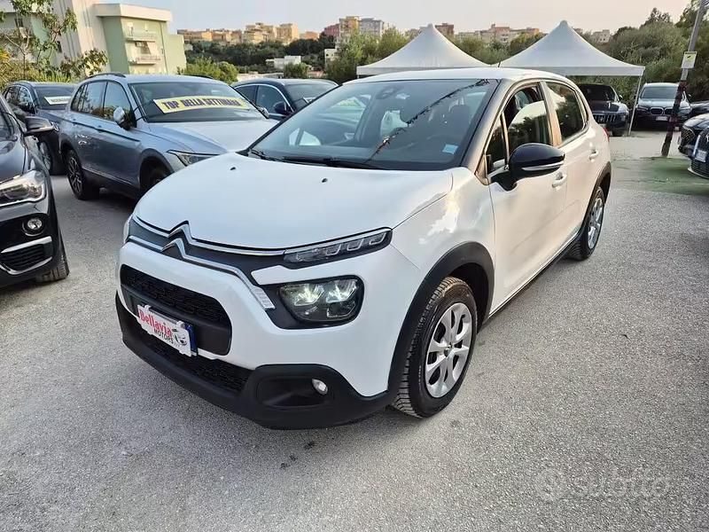 Usata Citroën C3 Feel 102 CV (75 kW) 2022 Bianco Utilitaria