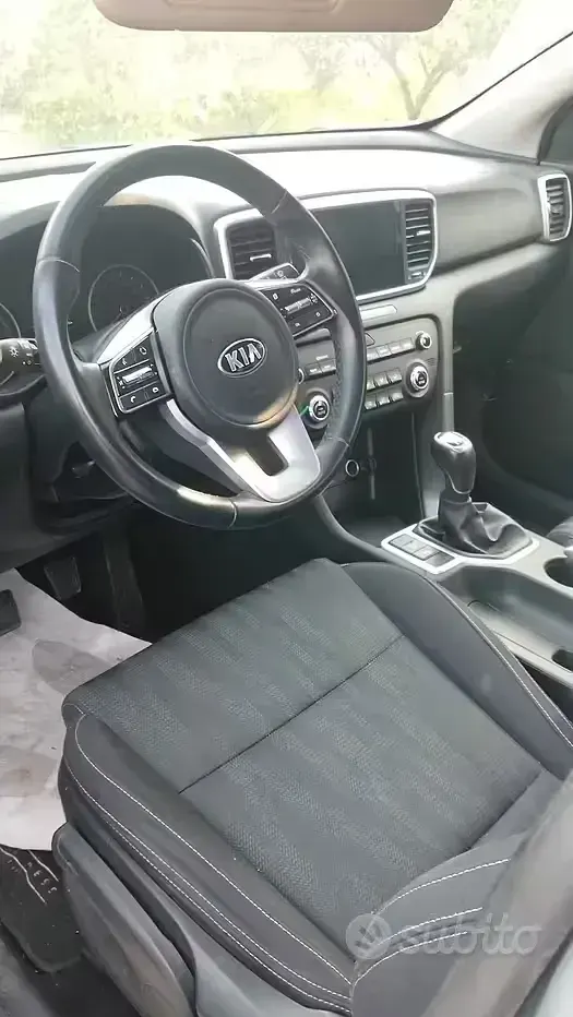 Usata Kia Sportage 136 CV (100 kW) 2021 Grigio SUV