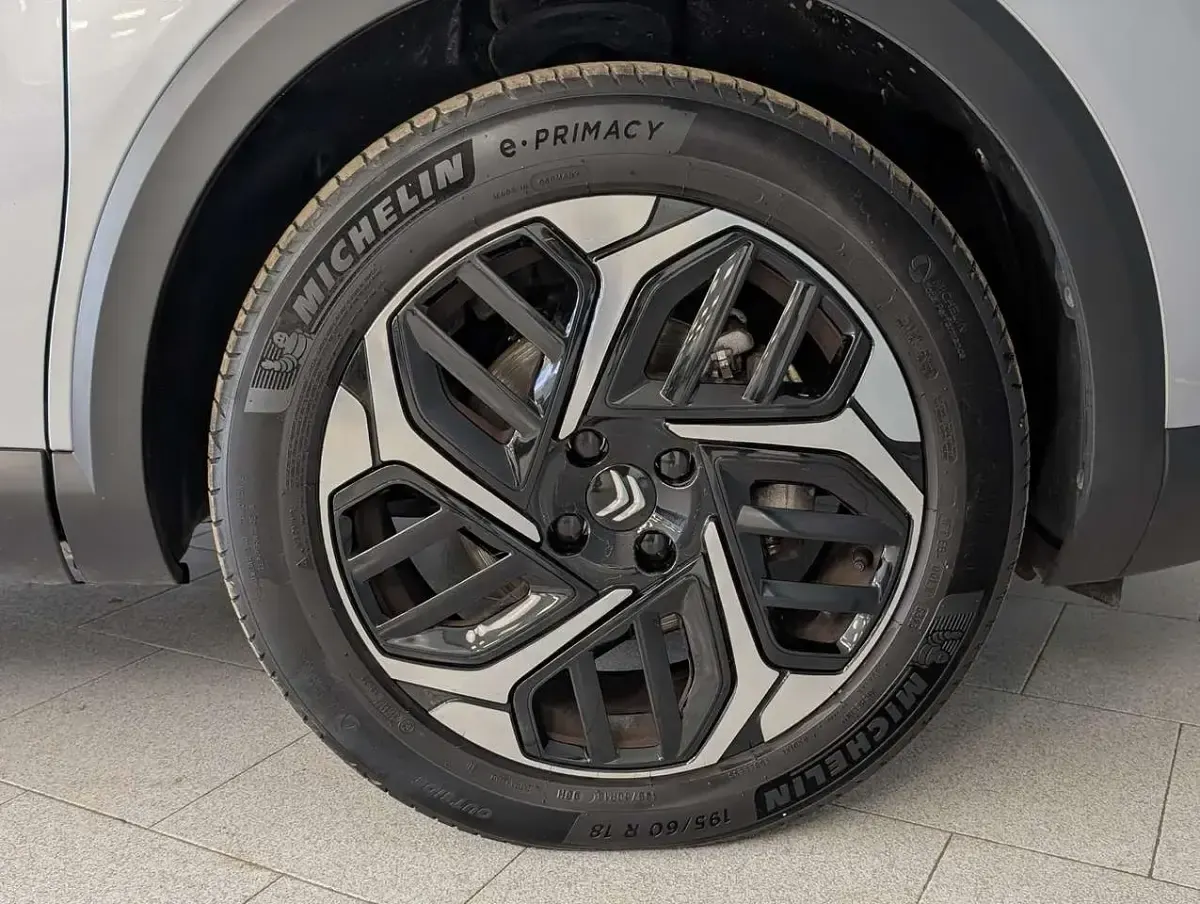 Usata Citroën C4 PureTech 131 CV (96 kW) 2024 Argento SUV
