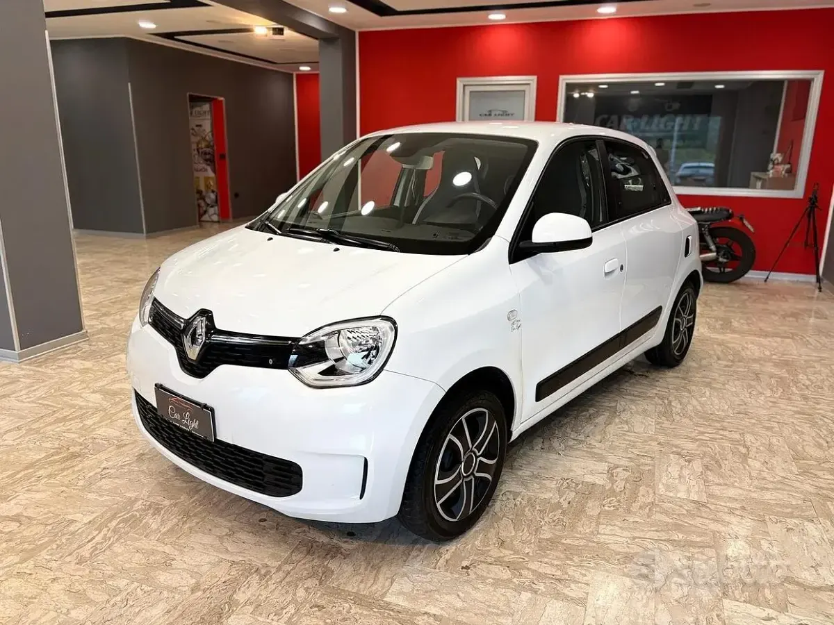 Begagnad Renault Twingo Intens 65 HK (47 kW) 2021 Vit Halvkombi