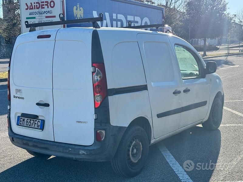 Usata Renault Kangoo 75 CV (55 kW) 2012 Bianco Monovolume