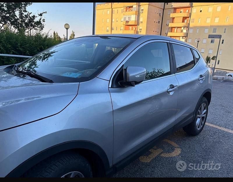 Usata Nissan Qashqai 115 CV (84 kW) 2016 Grigio SUV