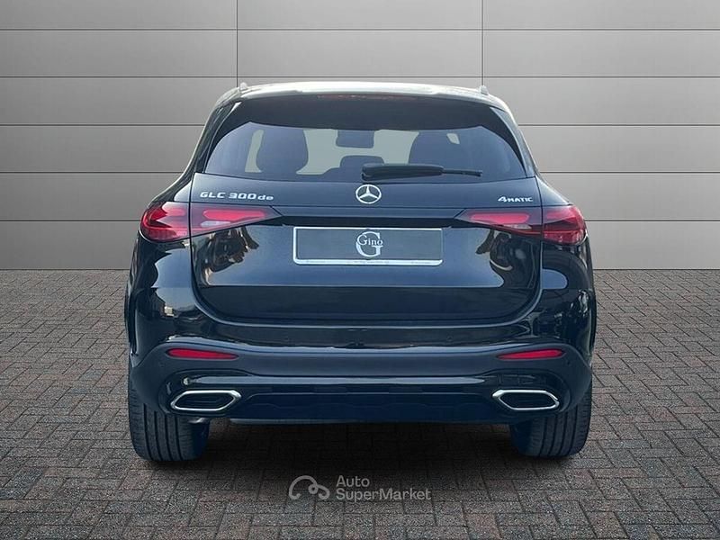 Nuova Mercedes GLC300 197 CV (144 kW) 2025 Nero Pick-up