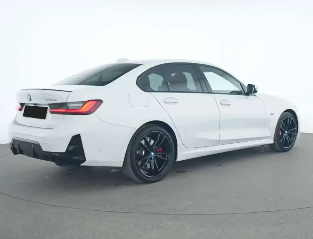Usata BMW 320e M Sport 204 CV (150 kW) 2022 Bianco Berlina