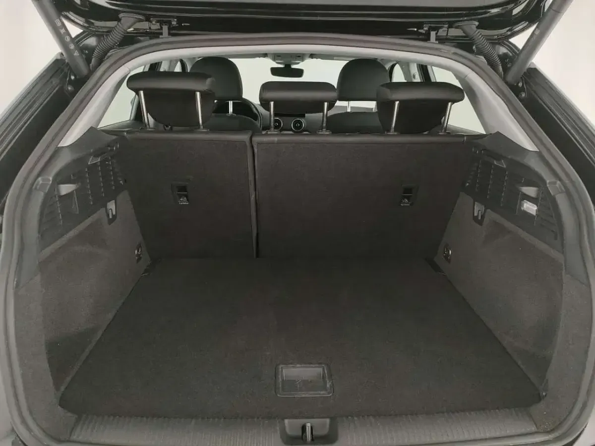 Usata Audi Q2 Advanced 150 CV (110 kW) 2023 Nero mythos SUV