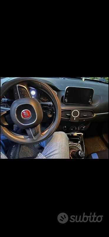 Usata Fiat Tipo 95 CV (69 kW) 2019 Blu Berlina