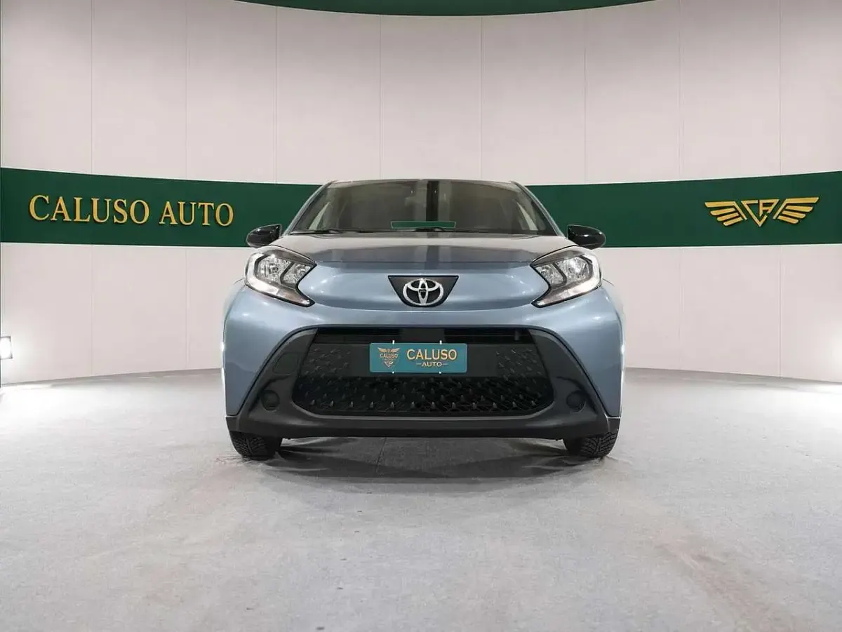 Usata Toyota Aygo X Edition 72 CV (52 kW) 2025 Grigio SUV
