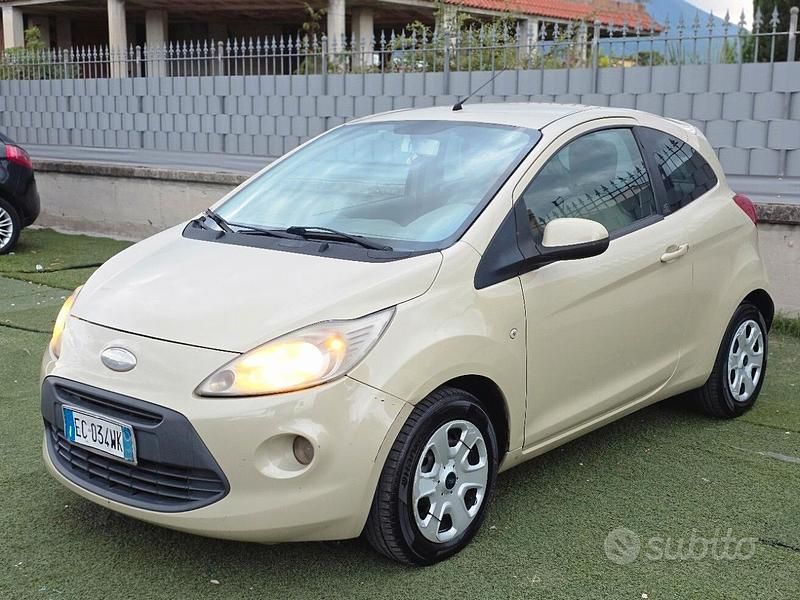 Usata Ford Ka 69 CV (50 kW) 2010 Verde Berlina