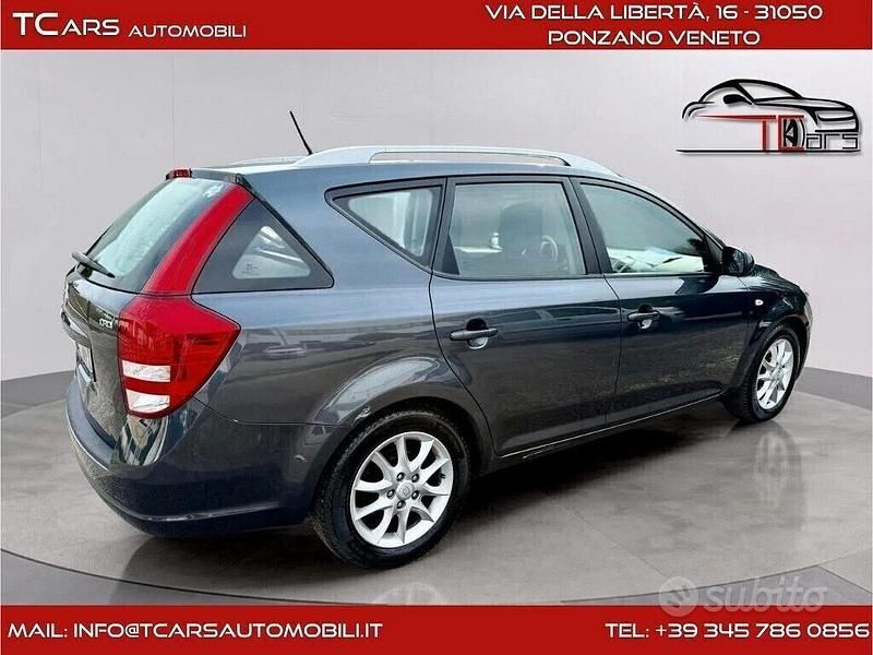 Usata Kia Ceed 90 CV (66 kW) 2011 Nero Utilitaria