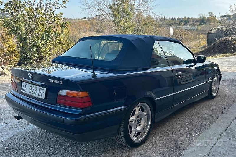 Usata BMW 320 Cabriolet Efficient Dynamics 150 CV (110 kW) 1995 Cabrio