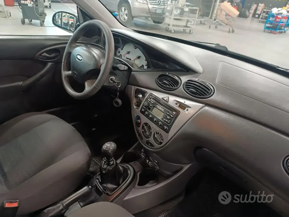 Usata Ford Focus 116 CV (85 kW) 2004 Berlina