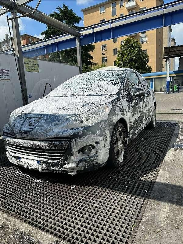 Usata Peugeot 207 73 CV (53 kW) 2011 Berlina