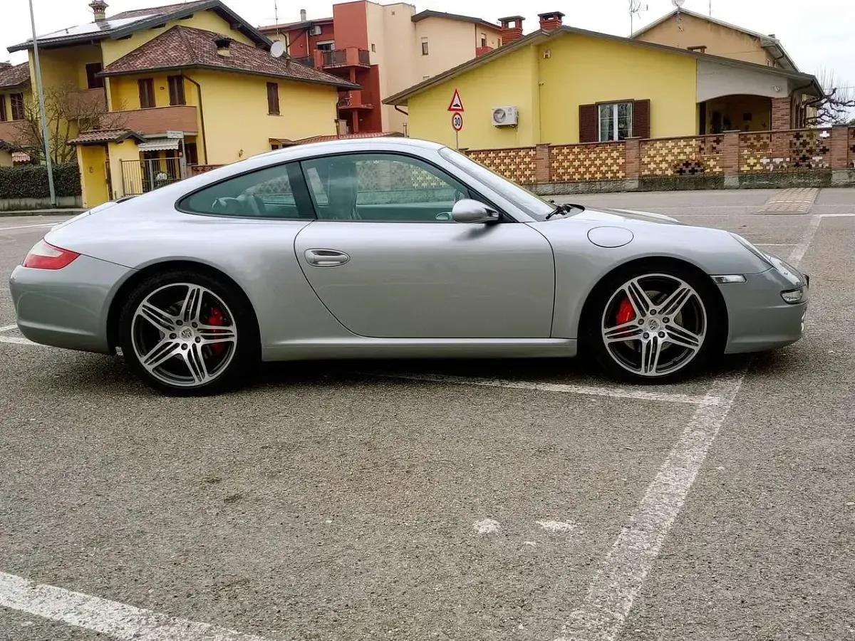 Usata Porsche 911 Carrera S 355 CV (261 kW) 2006 Silver gt Coupé