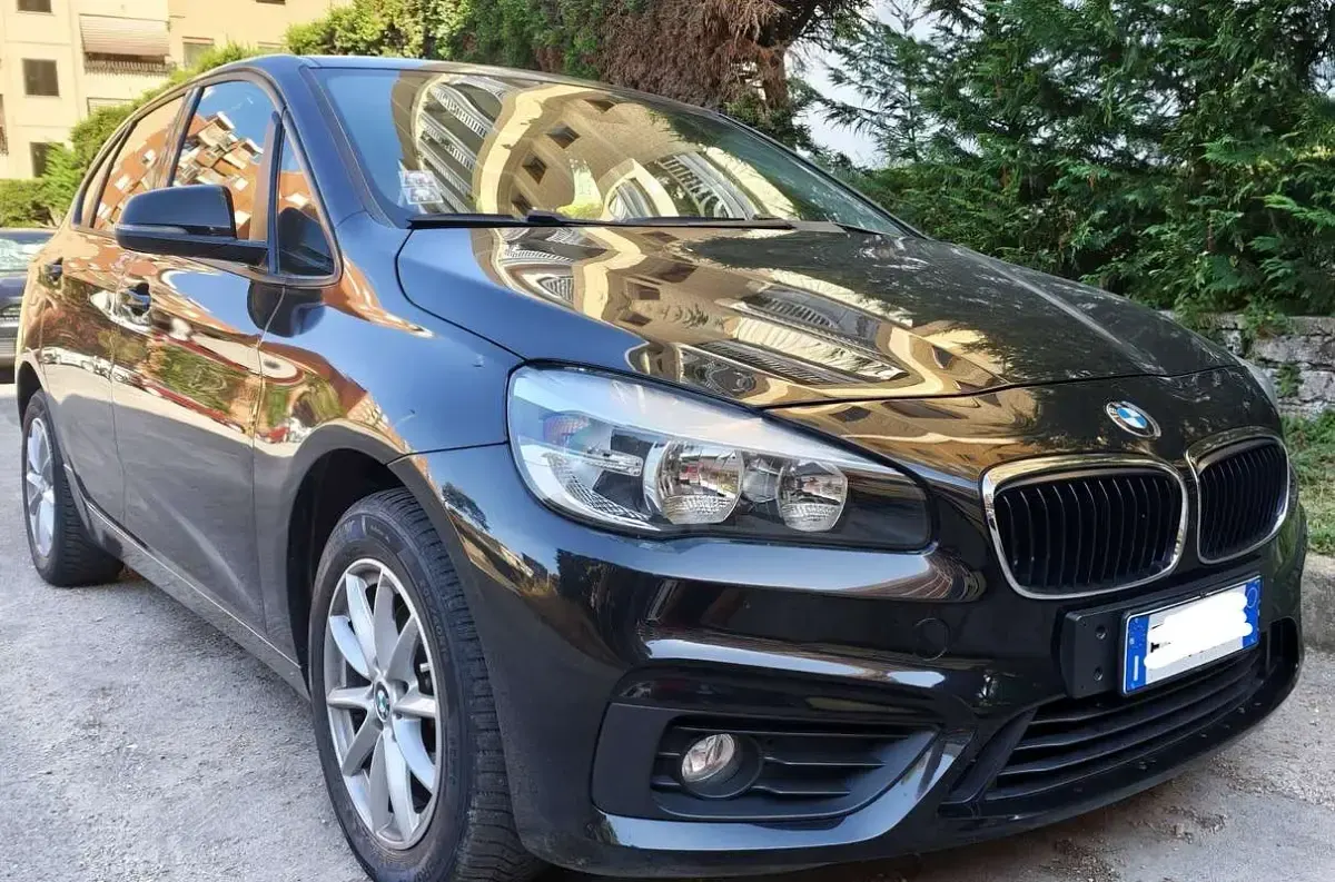 Usata BMW 218 Active Tourer Advantage 150 CV (110 kW) 2015 Nero Monovolume