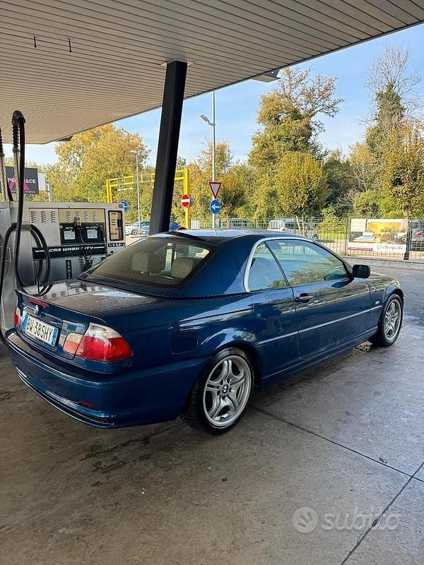 Usata BMW 318 Cabriolet 143 CV (105 kW) 2002 Cabrio