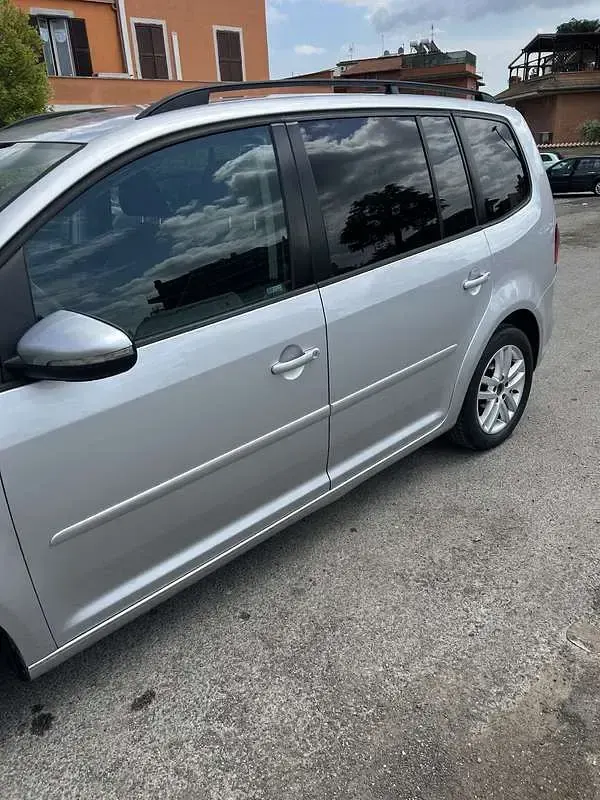 Usata VW Touran Comfortline 105 CV (77 kW) 2012 Monovolume