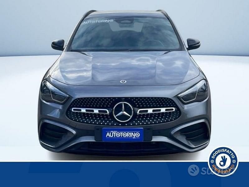 Usata Mercedes GLA200 Advanced Plus 149 CV (109 kW) 2025 Grigio SUV