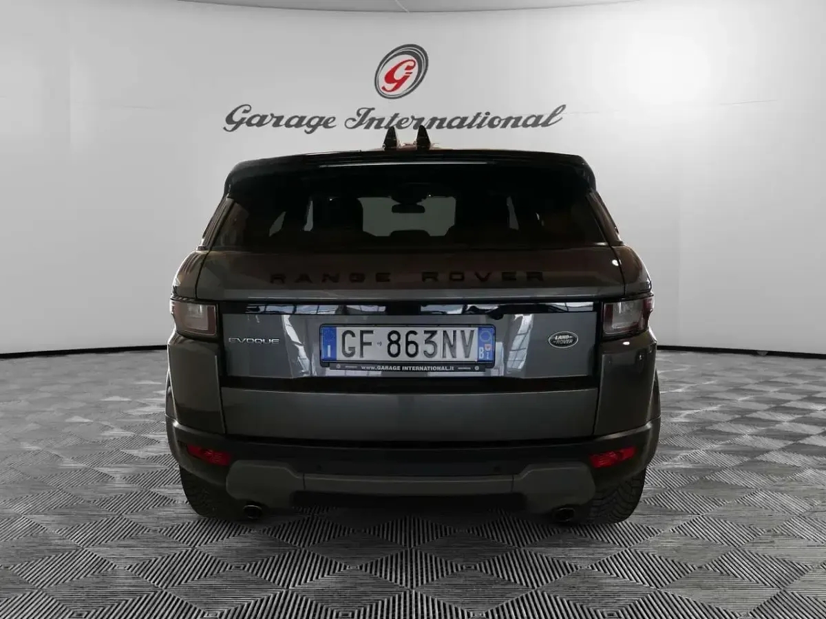 Usata Land Rover Range Rover evoque HSE Dynamic 179 CV (131 kW) 2018 Grigio SUV
