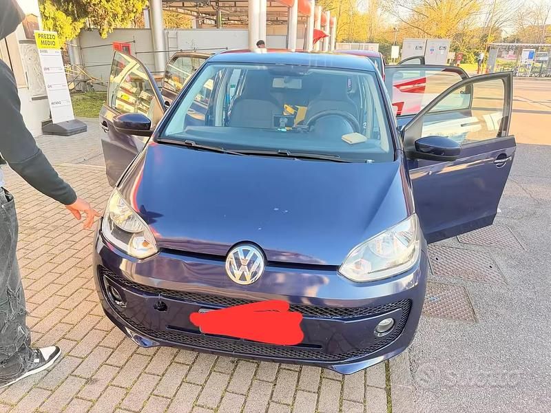 Begagnad VW up! 2016 Blå Halvkombi