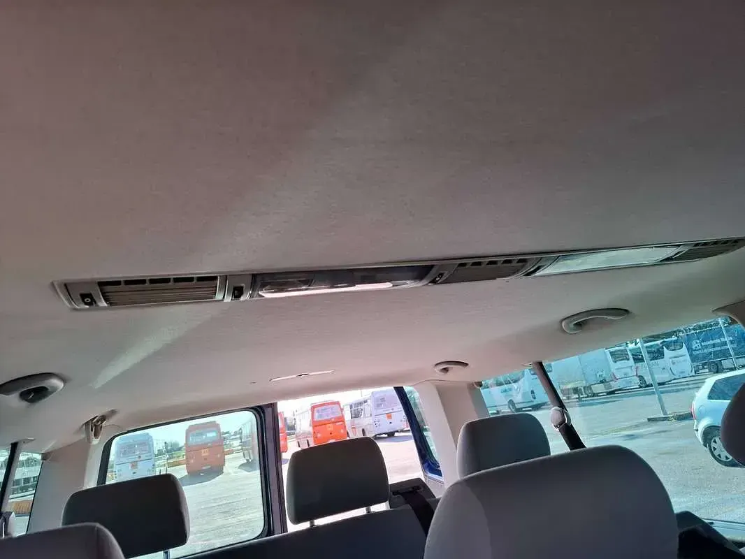 Usata VW Caravelle 174 CV (127 kW) 2006 Blu/azzurro Furgone