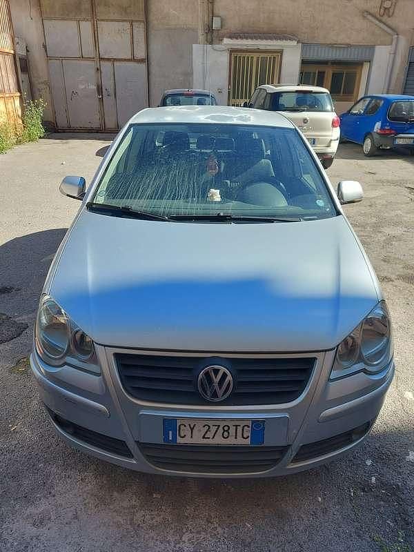 Usata VW Polo 80 CV (58 kW) 2005 Grigio Utilitaria