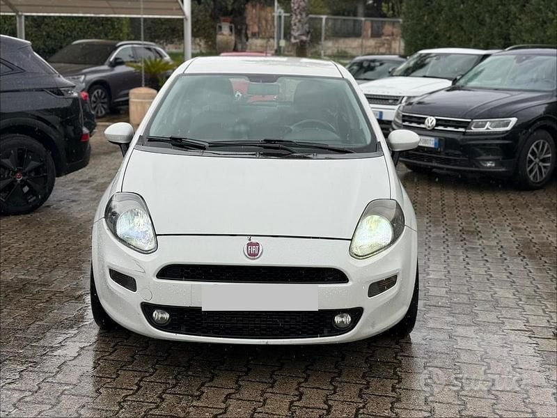 Usata Fiat Punto Evo S 95 CV (69 kW) 2012 Bianco Utilitaria