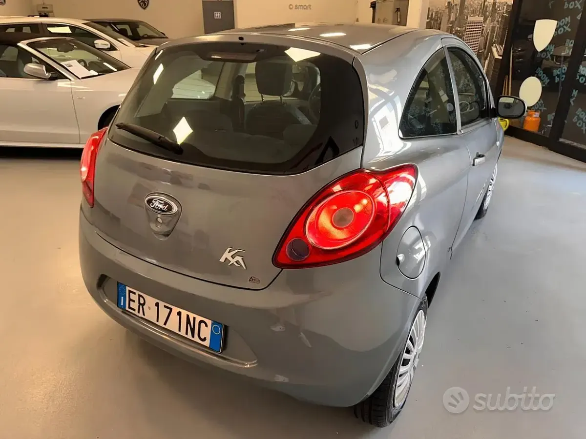 Usata Ford Ka 69 CV (50 kW) 2013 Grigio Utilitaria
