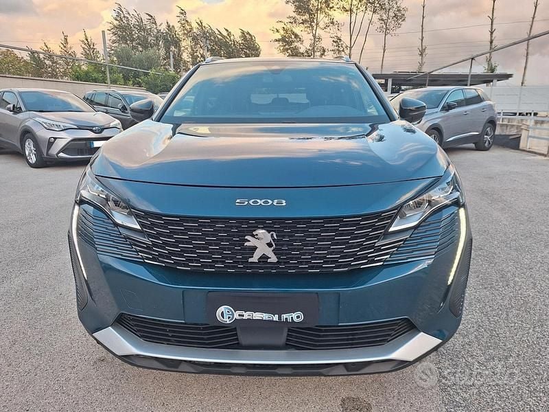 Usata Peugeot 5008 Allure 130 CV (95 kW) 2023 Blu SUV