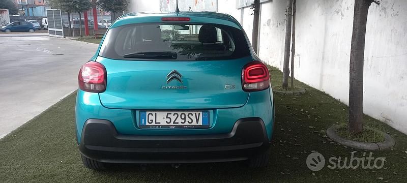 Usata Citroën C3 Feel 101 CV (74 kW) 2022 Verde Berlina