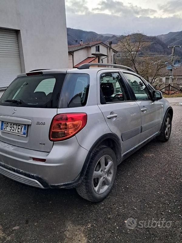 Usata Suzuki SX4 107 CV (78 kW) 2008 Grigio Berlina