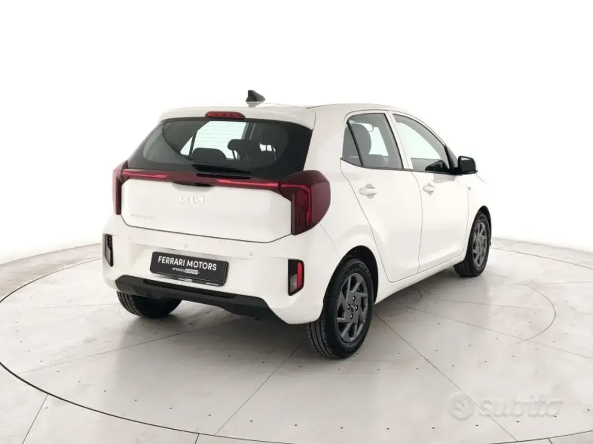 Begagnad Kia Picanto Urban 63 HK (46 kW) 2025 Vit Halvkombi