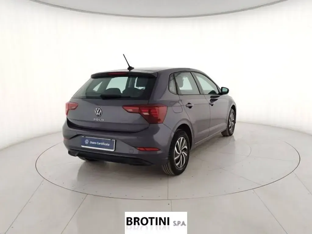 Usata VW Polo Life 95 CV (69 kW) 2025 Grigio metallizzato Utilitaria