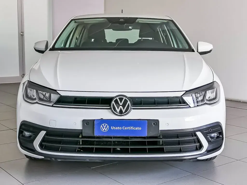 Usata VW Polo Life 80 CV (58 kW) 2023 Pure white Utilitaria