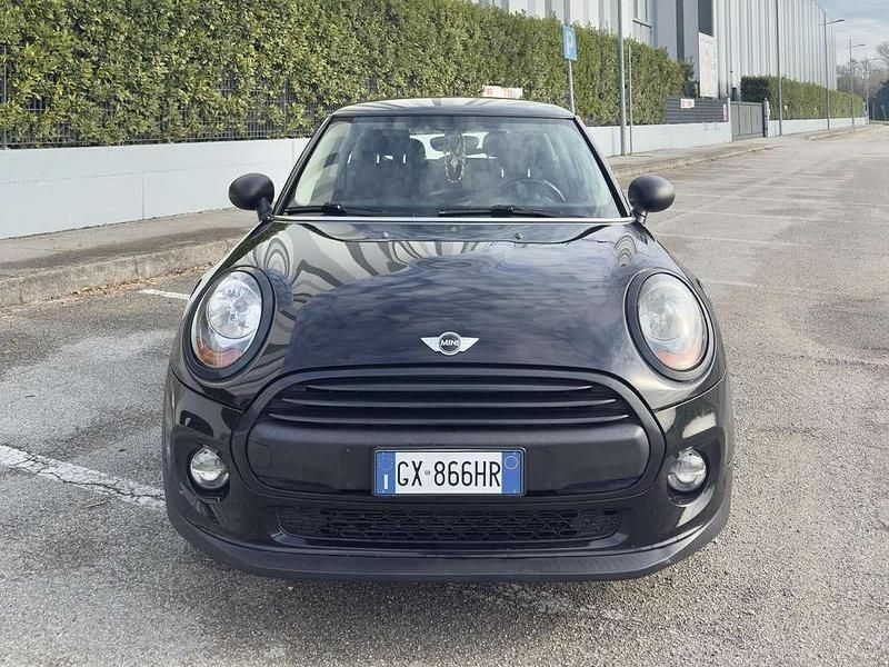 Usata Mini ONE 75 CV (55 kW) 2016 Nero Utilitaria