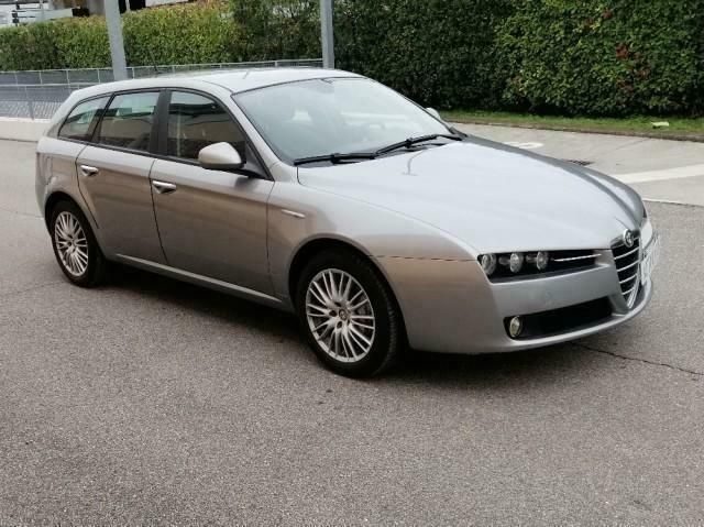 Venduto Alfa Romeo 159 2 2 Jts 16v Se Auto Usate In Vendita