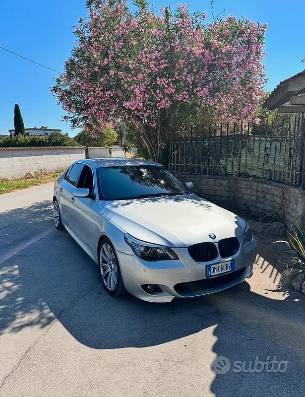 Grigio Usata 2007 BMW 530 Tre volumi | 13.500 € - Immagine 1/4