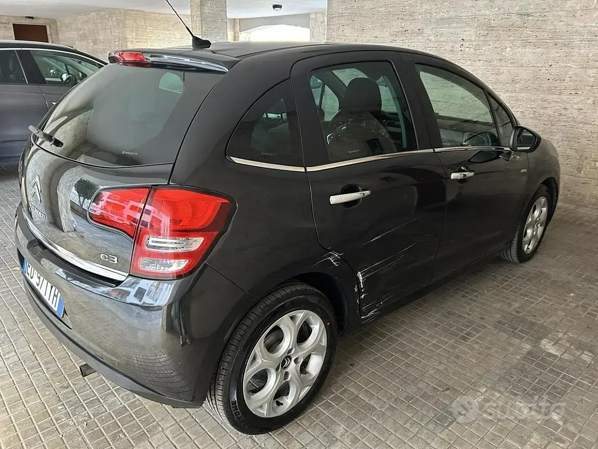Usata Citroën C3 Exclusive 68 CV (50 kW) 2010 Nero Berlina