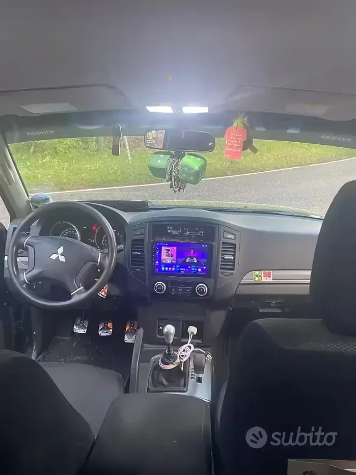 Usata Mitsubishi Pajero 200 CV (147 kW) 2024 Verde SUV