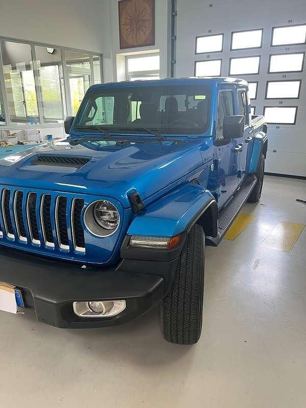 Usata Jeep Gladiator Overland 264 CV (194 kW) 2021 Blu/azzurro Pick-up