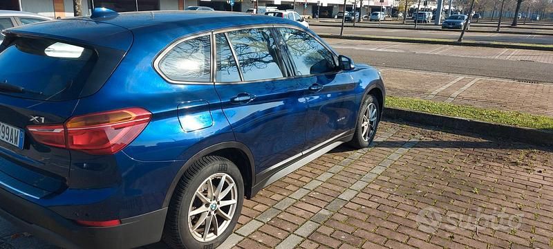 Usata BMW X1 150 CV (110 kW) 2017 Blu SUV
