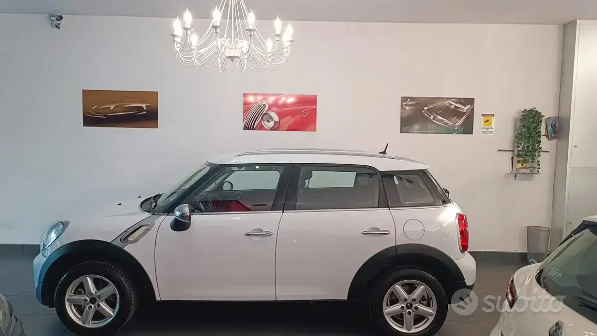 Usata Mini One Countryman 98 CV (72 kW) 2014 Bianco SUV
